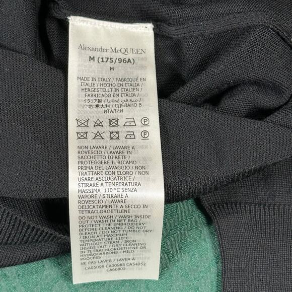 Alexander McQueen Chain Detail Sweater Size M NWT Unisex - Picture 9 of 9